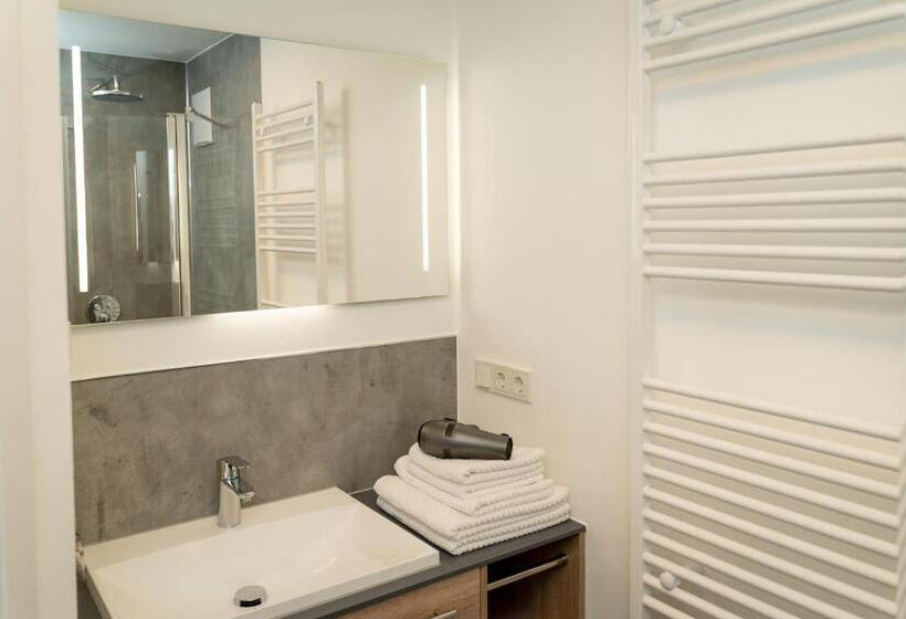 Апартаменты 1 Спальня Вид на Сад, Landhaus Silbertanne