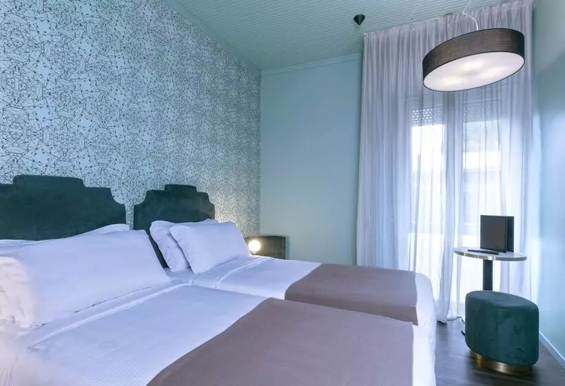 Standard-huone, Mealba