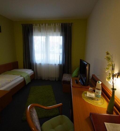 اتاق استاندارد یک نفره, Bauschheimer Hof