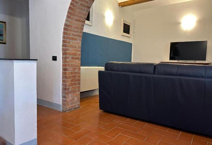 Апартаменты 1 Спальня Нижний Этаж, Villa Mucellena