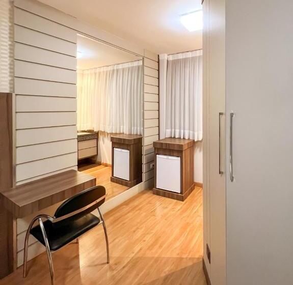 חדר סטנדרט, Goldmen Business Cianorte