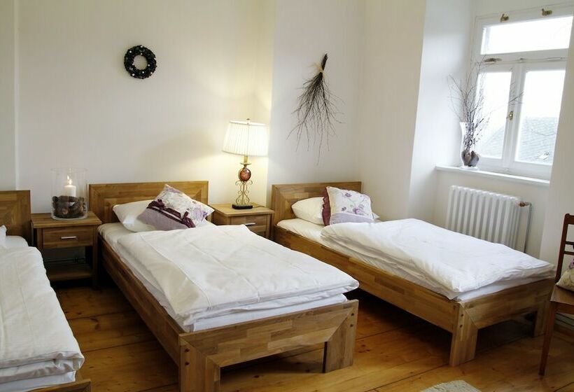 شقة أساسية غرفة واحدة, Biorezydencja