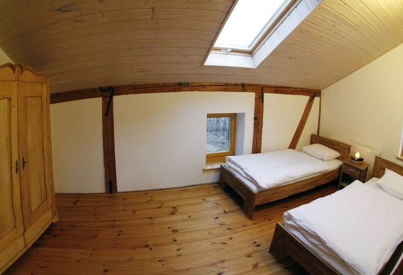 شقة أساسية غرفة واحدة, Biorezydencja