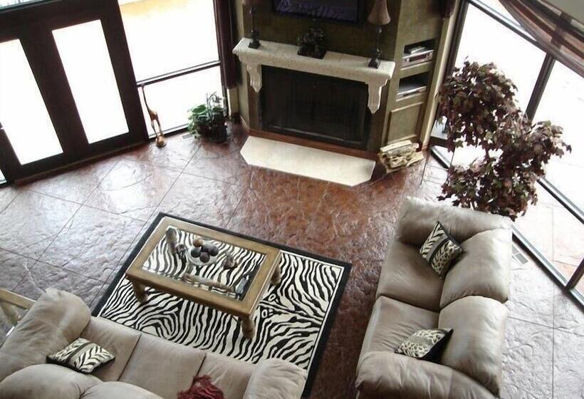 فيلا سوبيريور 3 غرف نوم, D Monaco Luxury Resort