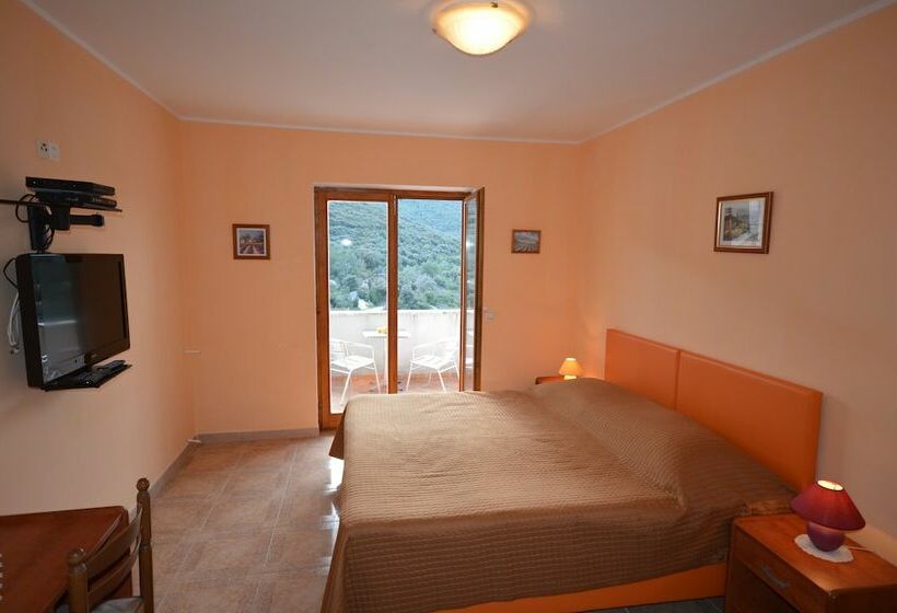 스탠다드 스튜디오 바다 전망, Villa Castello