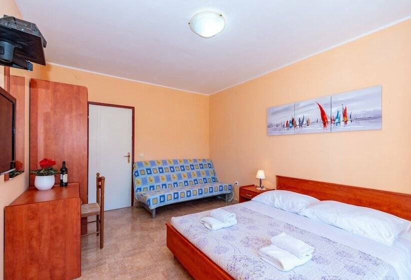Студия Стандарт Вид на Море, Villa Castello