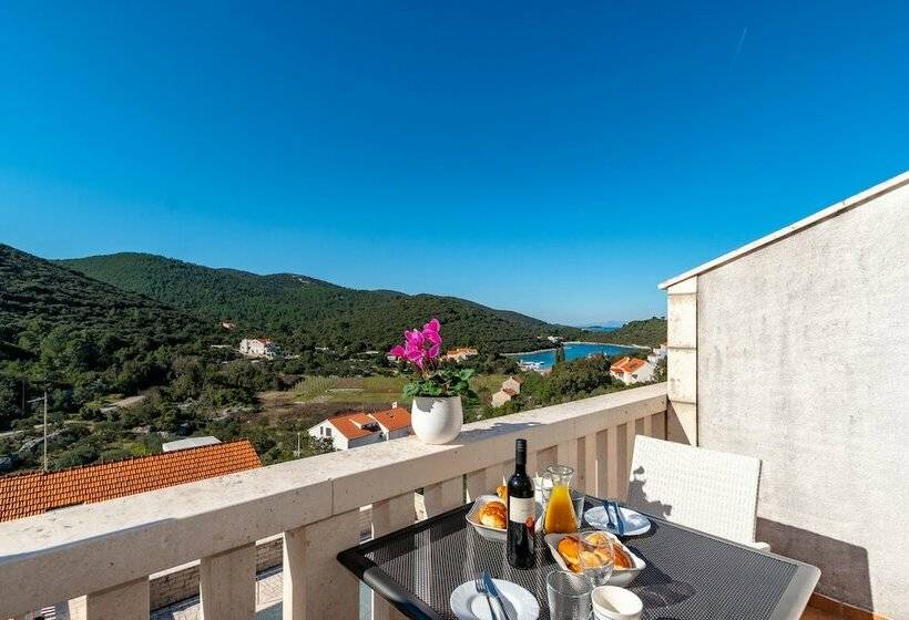Студия Стандарт Вид на Море, Villa Castello