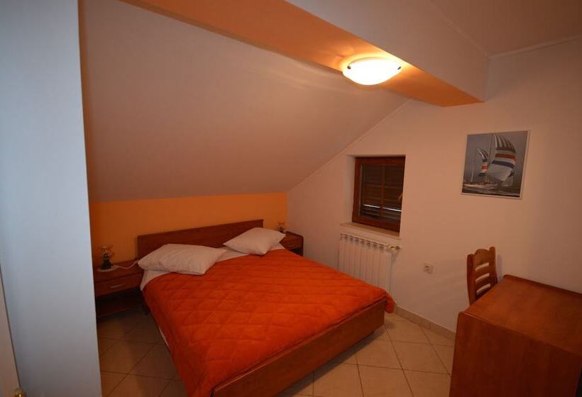 침실 3개 바다 전망 아파트, Villa Castello