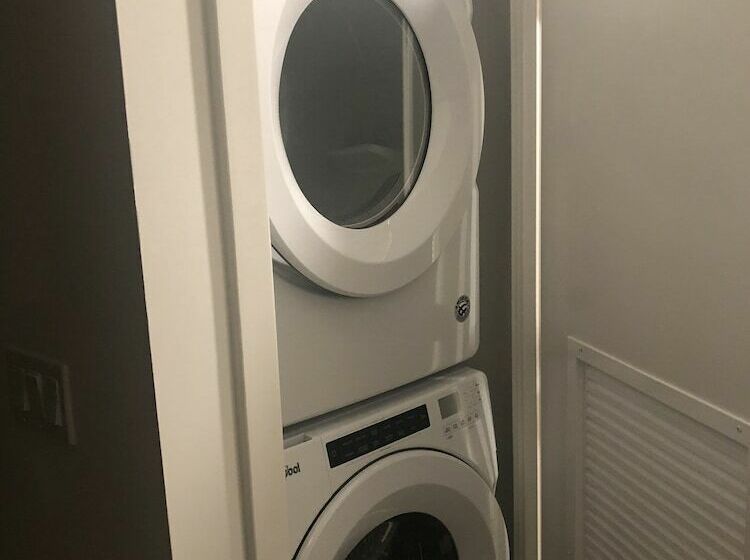 １ベッドルームのデラックスアパートメント, New World Stay