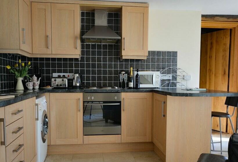 בקתה, Rhiwddu Barns   Brecon Beacons National Park