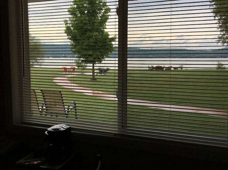 适合残疾人士使用的带双人床的标准间, The Beach Inn Motel