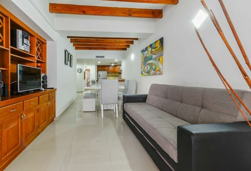 3ベッドルームアパートメント, Edificio Bay Point