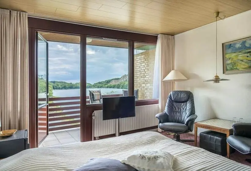 Habitación Estándar Vista Lago, Hammersø