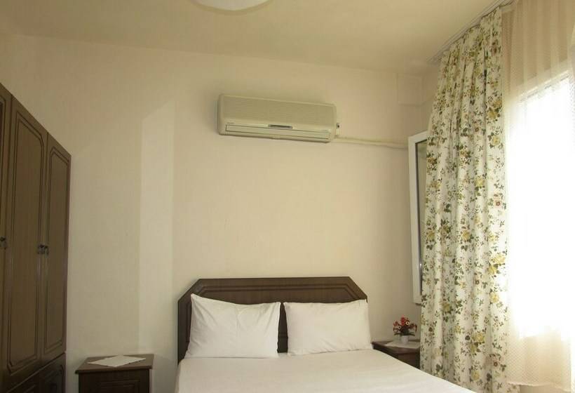 Номер Стандарт Трехместный, Marti Pansiyon