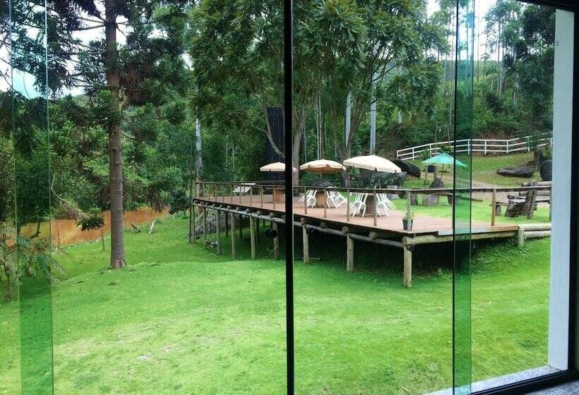 غرفة قياسية ثلاثية, Pousada Ecorsini Aventura