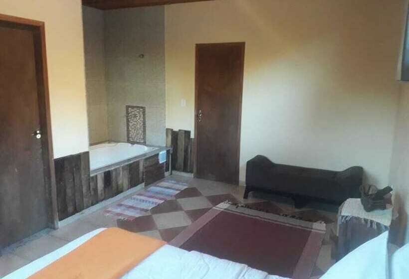 جناح ديلوكس مطل على الجبل, Pousada Ecorsini Aventura