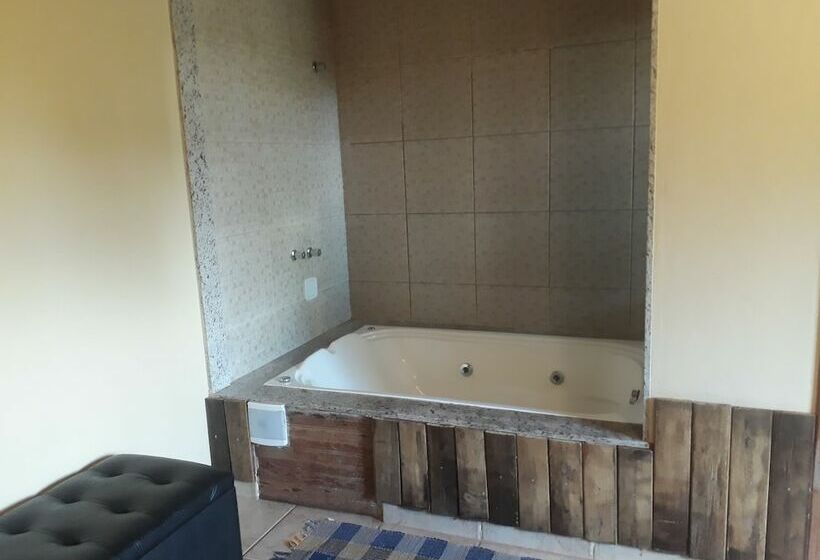 جناح ديلوكس مطل على الجبل, Pousada Ecorsini Aventura