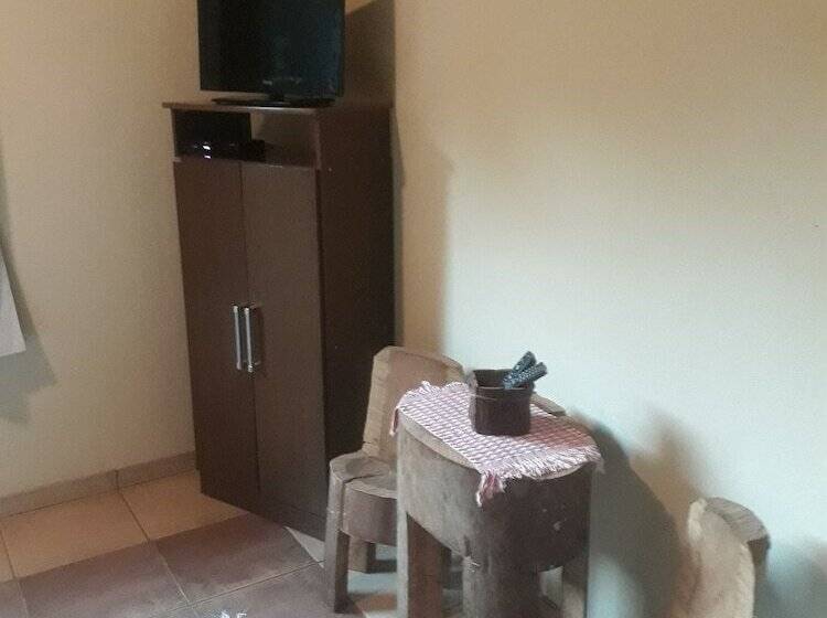 غرفة قياسية ثلاثية, Pousada Ecorsini Aventura