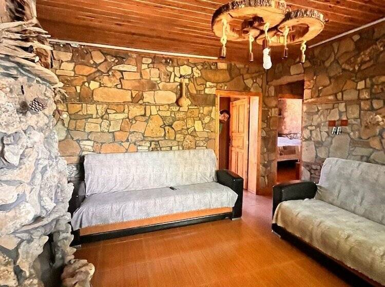 ２ベッドルームハウス, Gokceada Uysallar Köy Evi
