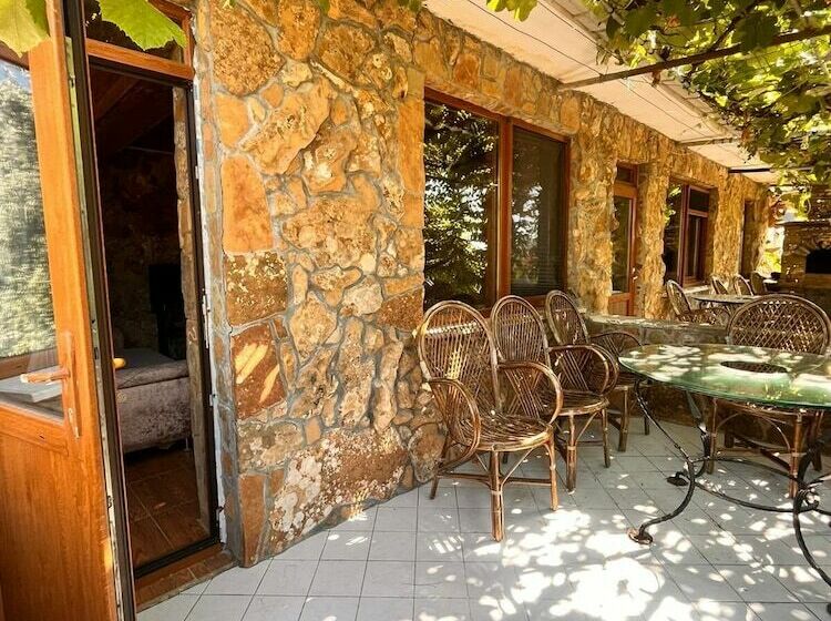 ２ベッドルームハウス, Gokceada Uysallar Köy Evi