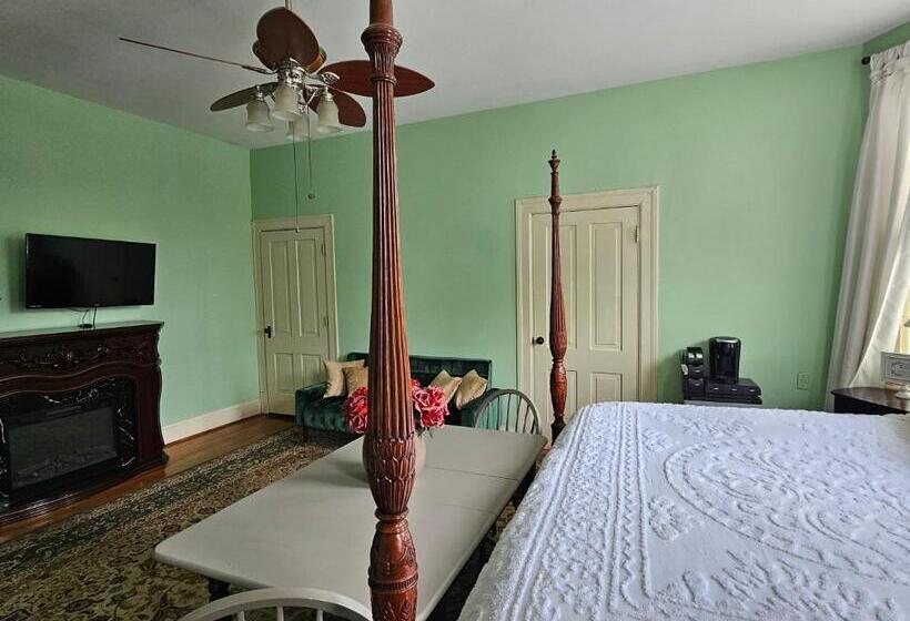 غرفة سوبيريور سرير كينج, Winridge Manor