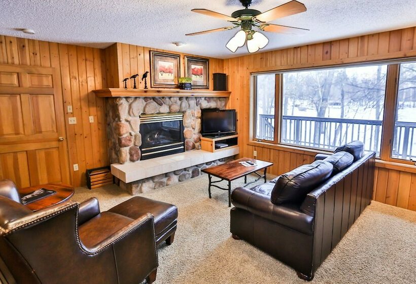 Номер Стандарт 2 Двуспальные Кровати, Grand View Lodge