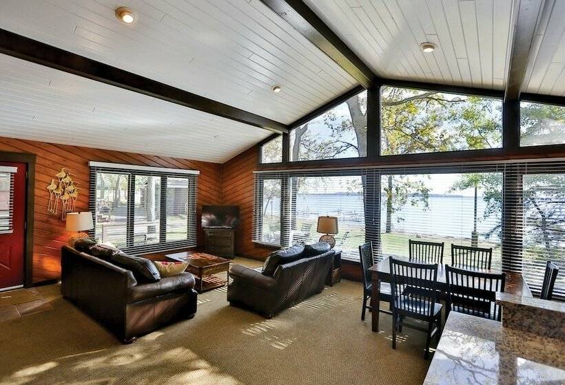 오두막, Grand View Lodge