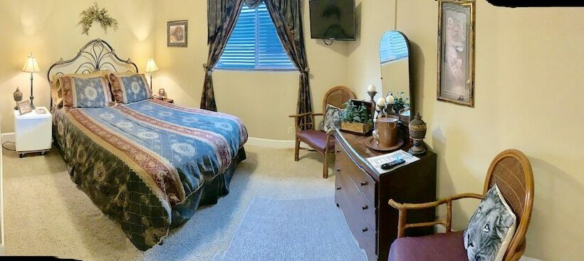 デラックスルーム, Monroe Street Suites