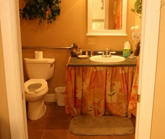 デラックスルーム, Monroe Street Suites