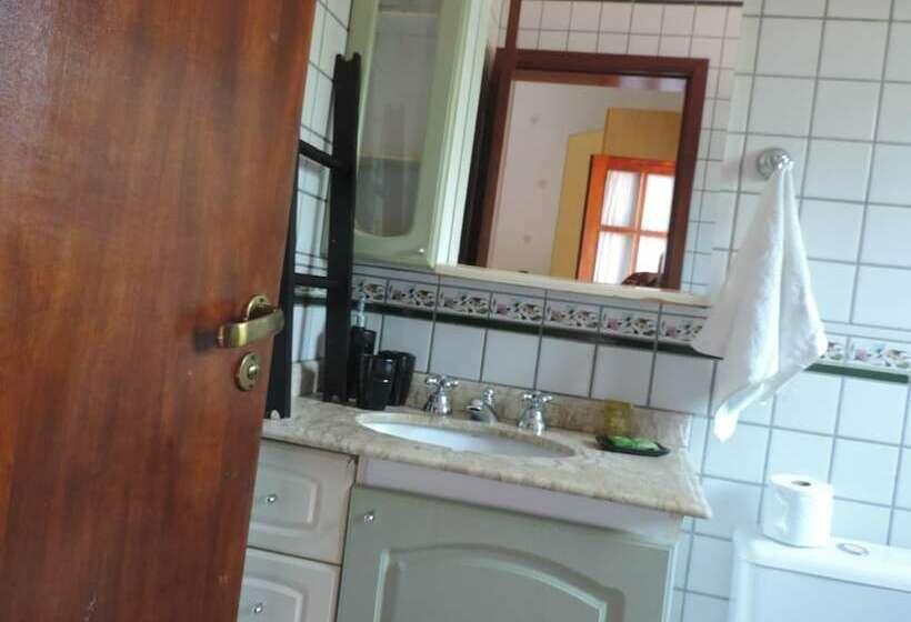 سوییت خانوادگی, Pousada Abnara