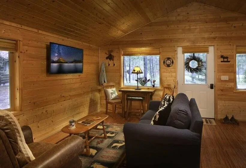 キャビン, The Reclusive Moose Cabins