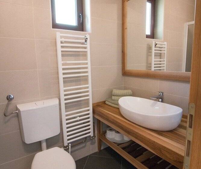 غرفة قياسية مطلة على الجبل, Plitvice Miric Inn