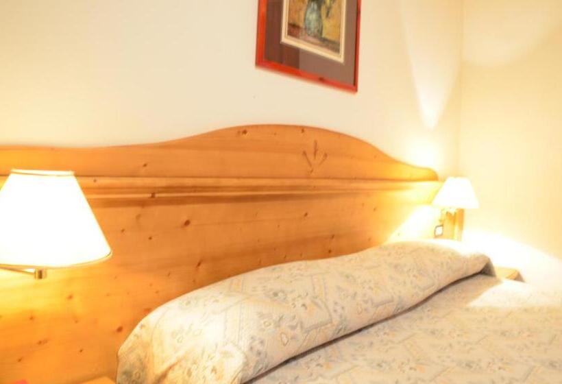 חדר סטנדרט לשלושה, Alpi   Foza