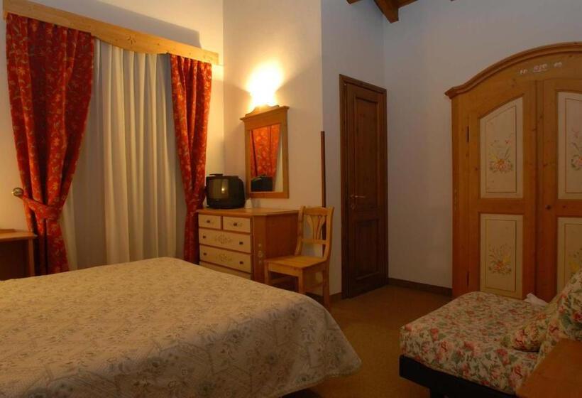 חדר סטנדרט לשלושה, Alpi   Foza