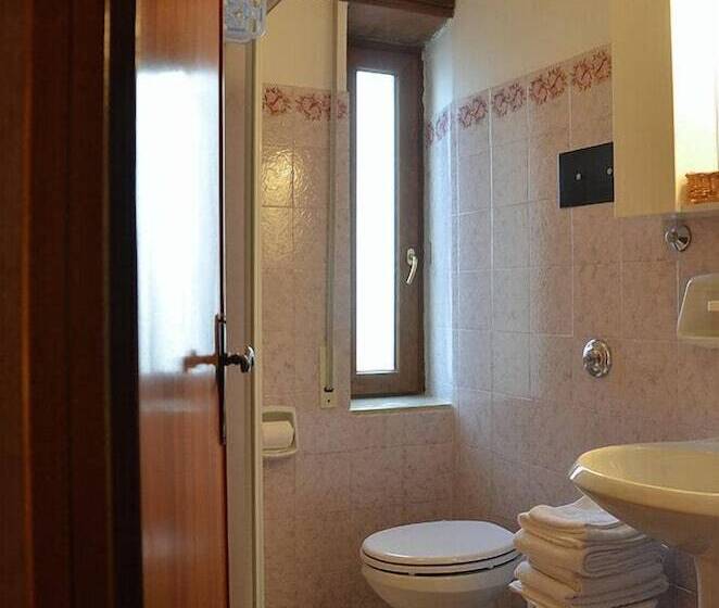 חדר סטנדרט לשלושה, Alpi   Foza