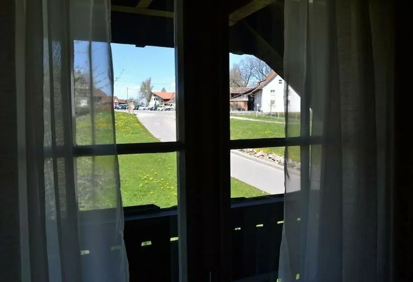 Comfort-huoneisto 1 Makuuhuone, Gasthaus Zur Linde