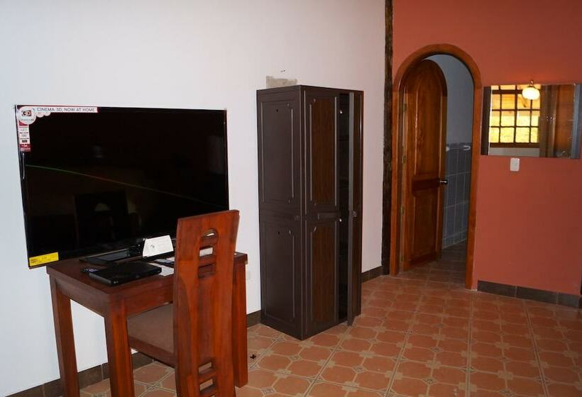 חדר דלוקס עם נוף להרים, Hacienda Rio Blanco