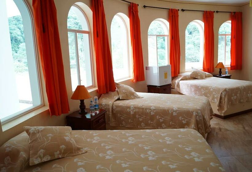 חדר קומפורט לשלושה, Hacienda Rio Blanco