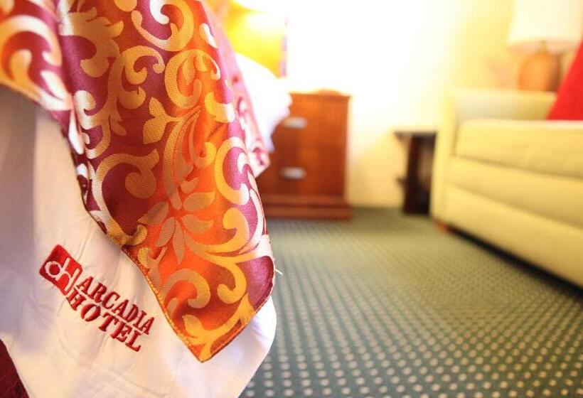 غرفة قياسية, Arcadia