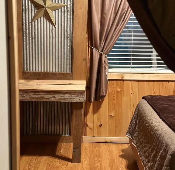 חדר דלוקס, Country Cabins