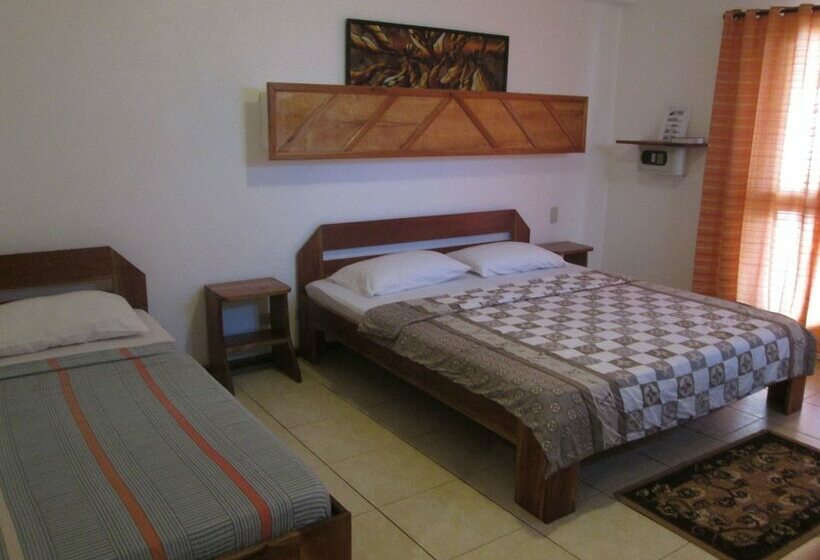 Quarto Familiar, Bamboo Bungalows