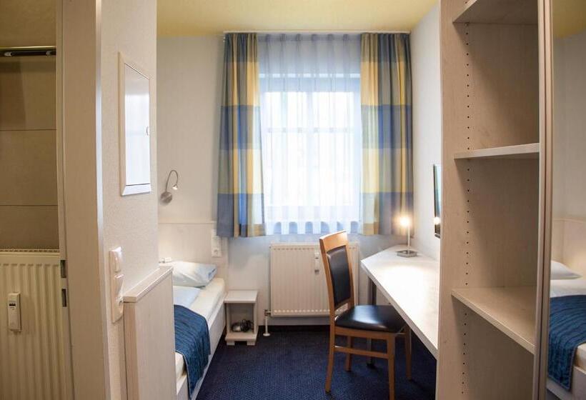 标准单人间, Pension Vicus