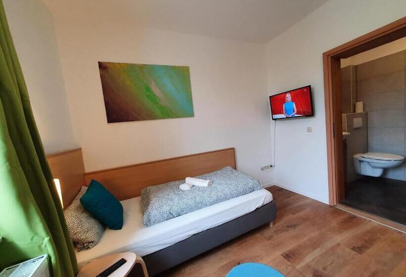 Номер Стандарт Индивидуальный, Garni Hotel Biebertal Am Milseburgradweg