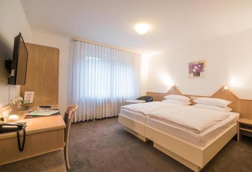 스탠다드 룸, Am Wasen