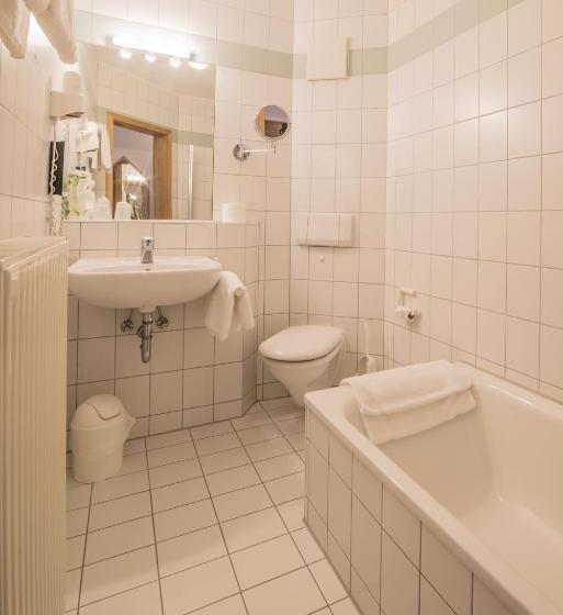 스탠다드 룸, Am Wasen