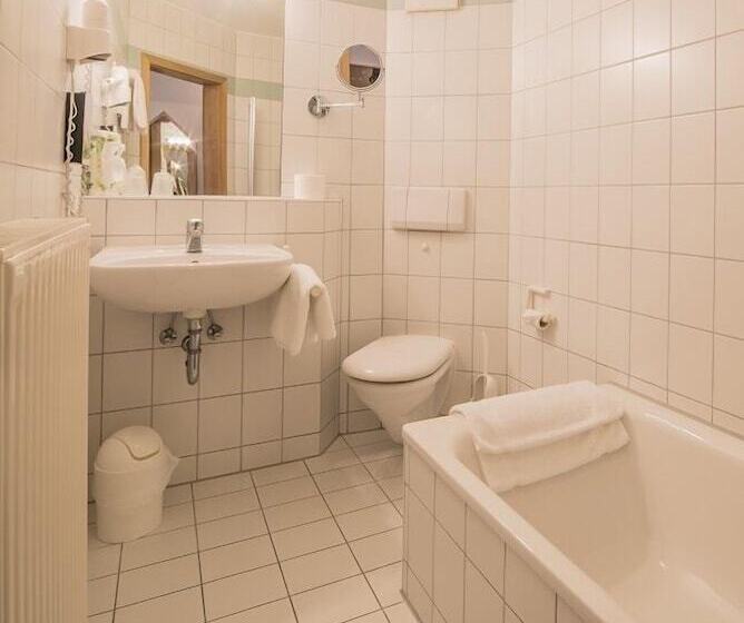 스탠다드 룸, Am Wasen