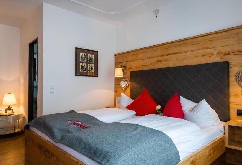 غرفة قياسية ثلاثية, Bichlerhof