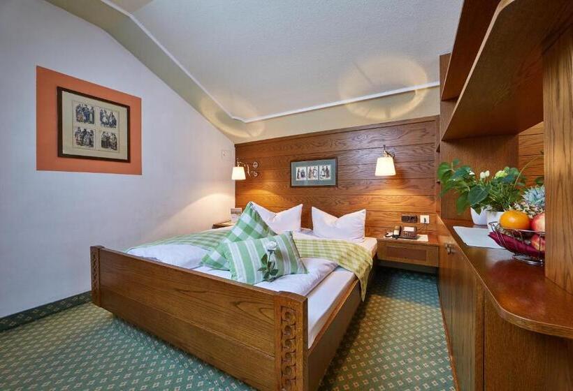 غرفة قياسية ثلاثية, Bichlerhof