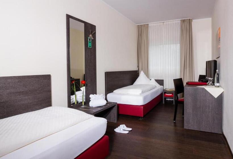 スタンダードルーム, Bloemfontein