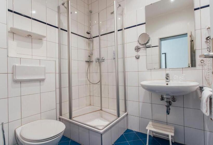 スタンダードルーム, Bloemfontein